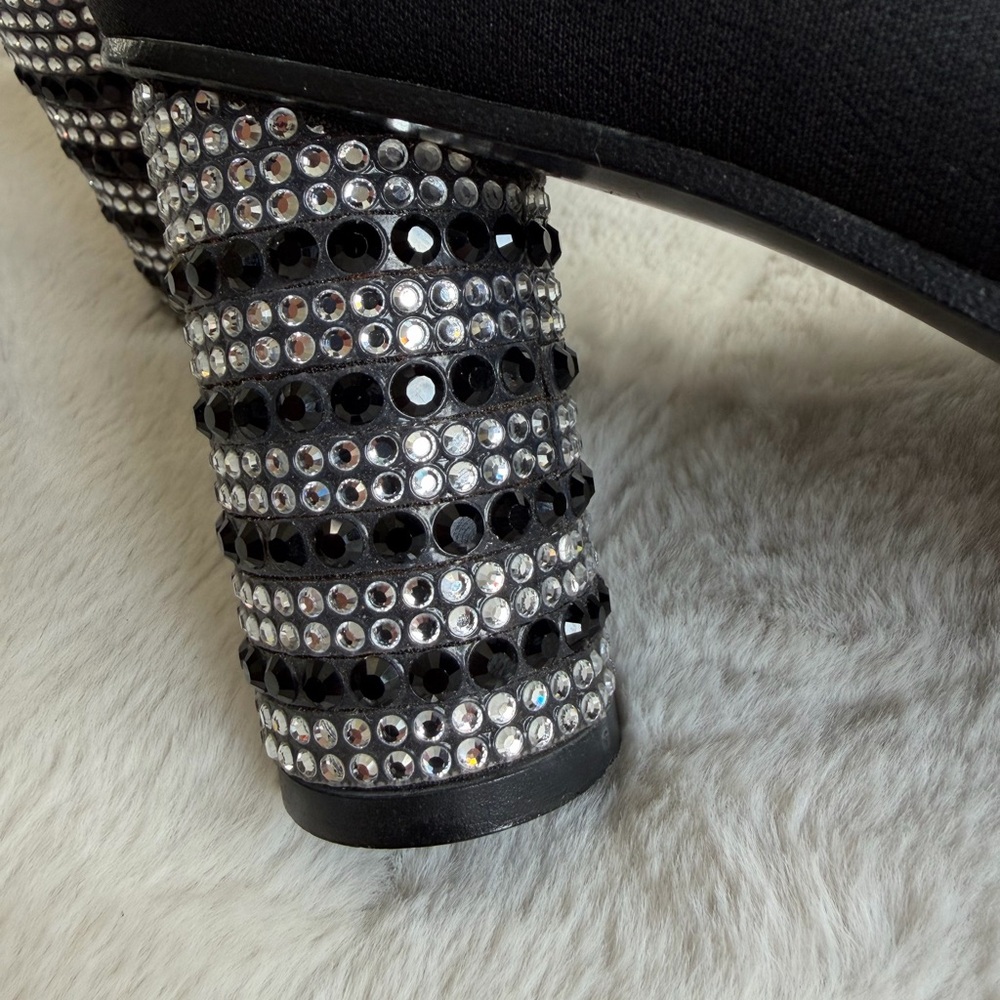 Black Pointed Toe Crystal-Embellished Heel Pumps - Picture 7 of 9